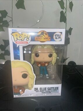 Funko Pop! Movies Dr. Ellie Sattler #1214 (Read Description)